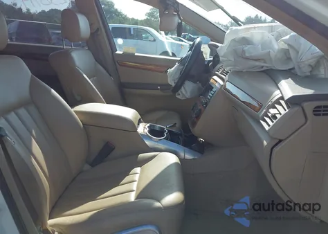 2008 Mercedes-Benz R 350 4Matic z USA, uszkodzony, nr VIN 4JGCB65E38A075422